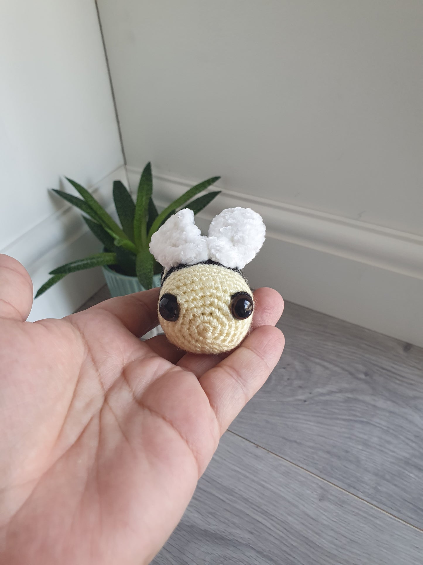 Bee - Bea