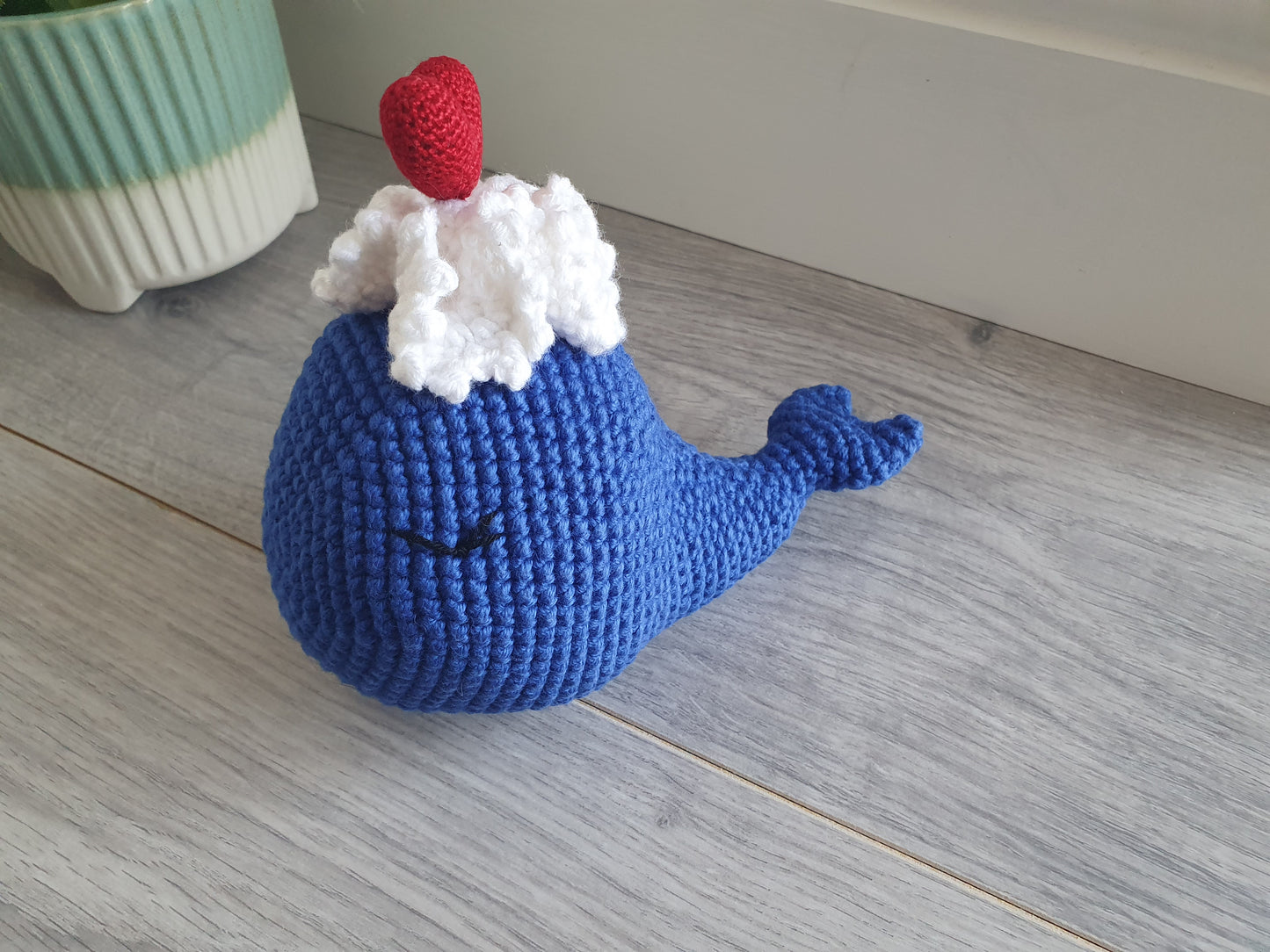 Whale - Valentina