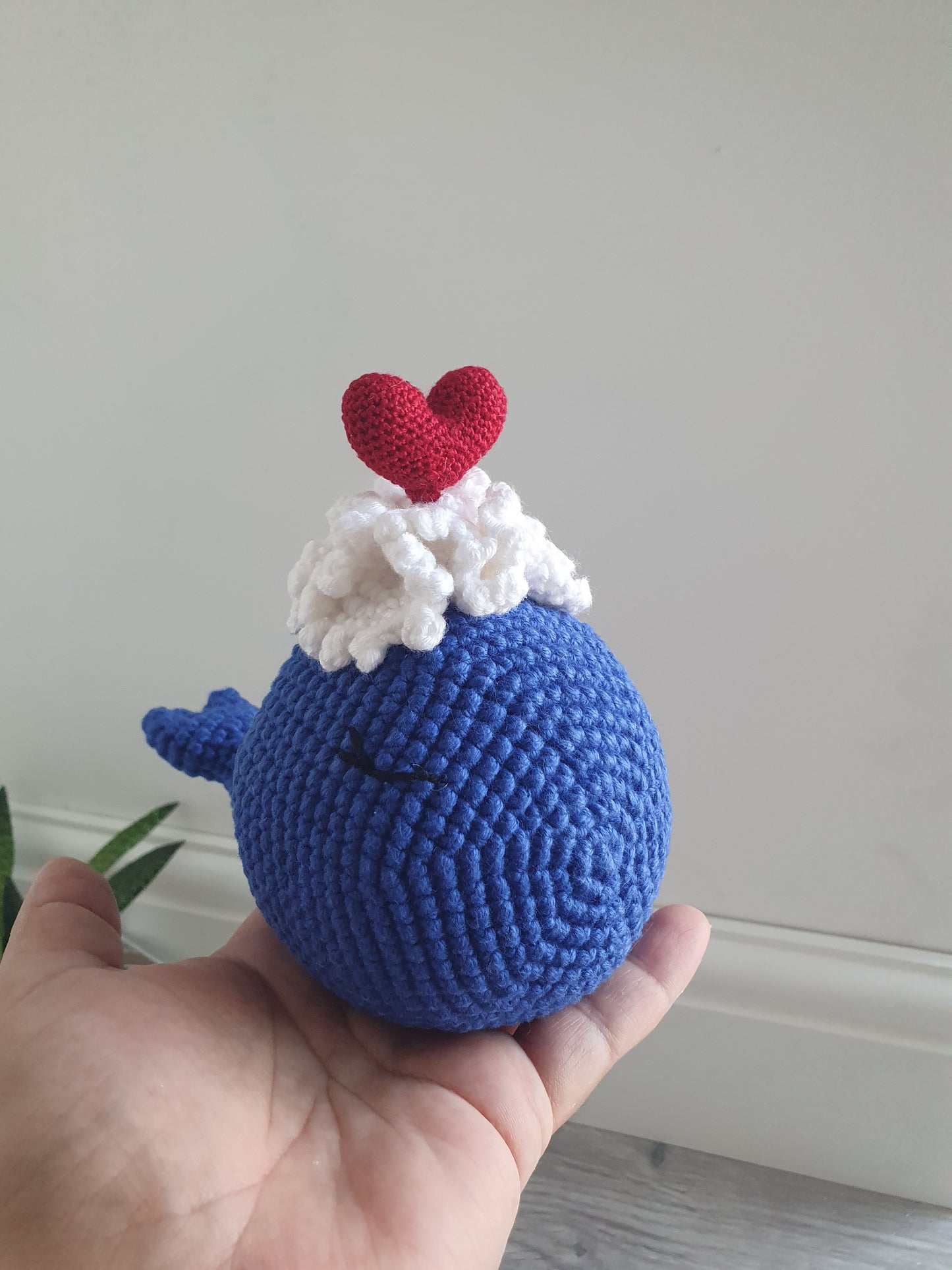 Whale - Valentina